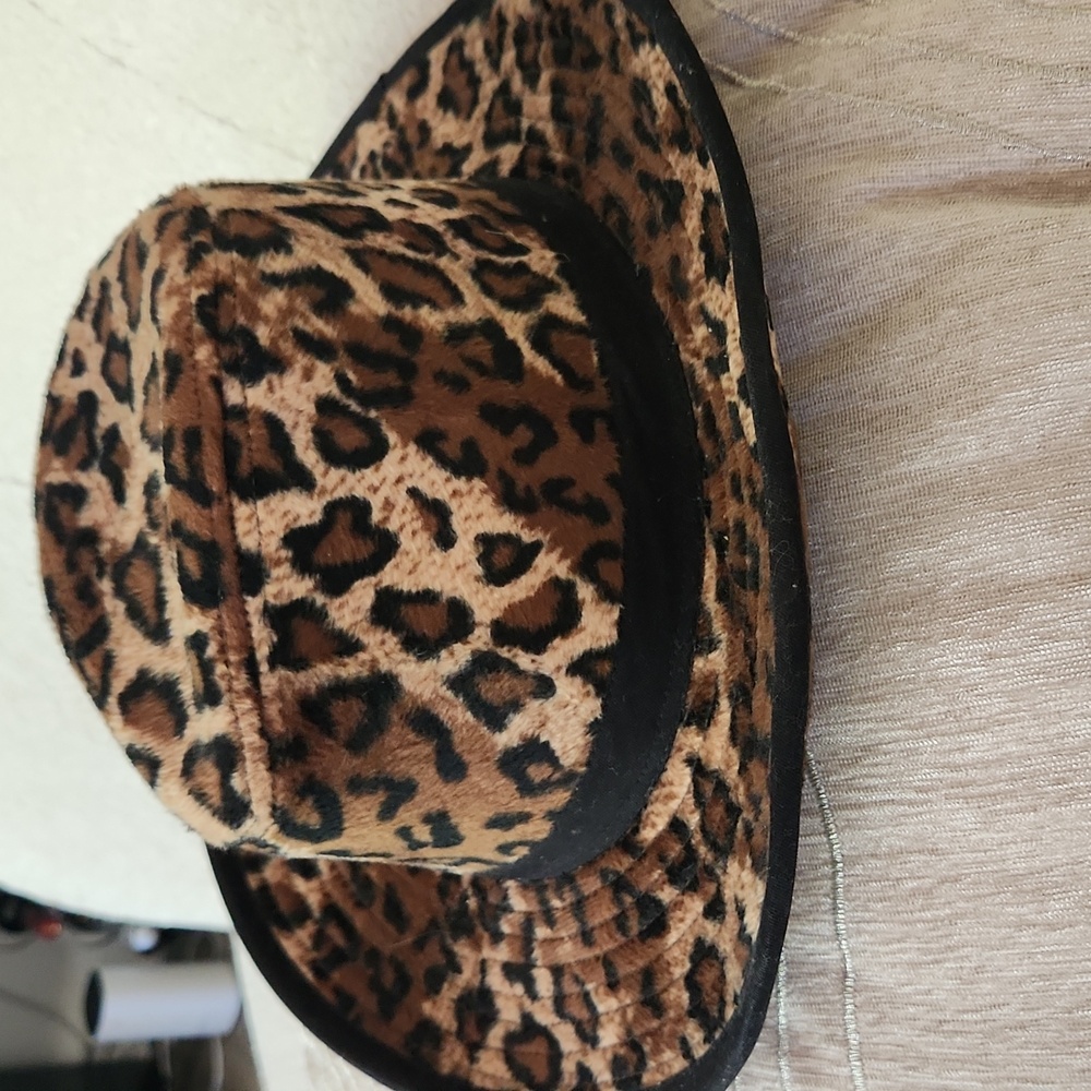 Leopard Cowboy Hat - Picture 3 of 5